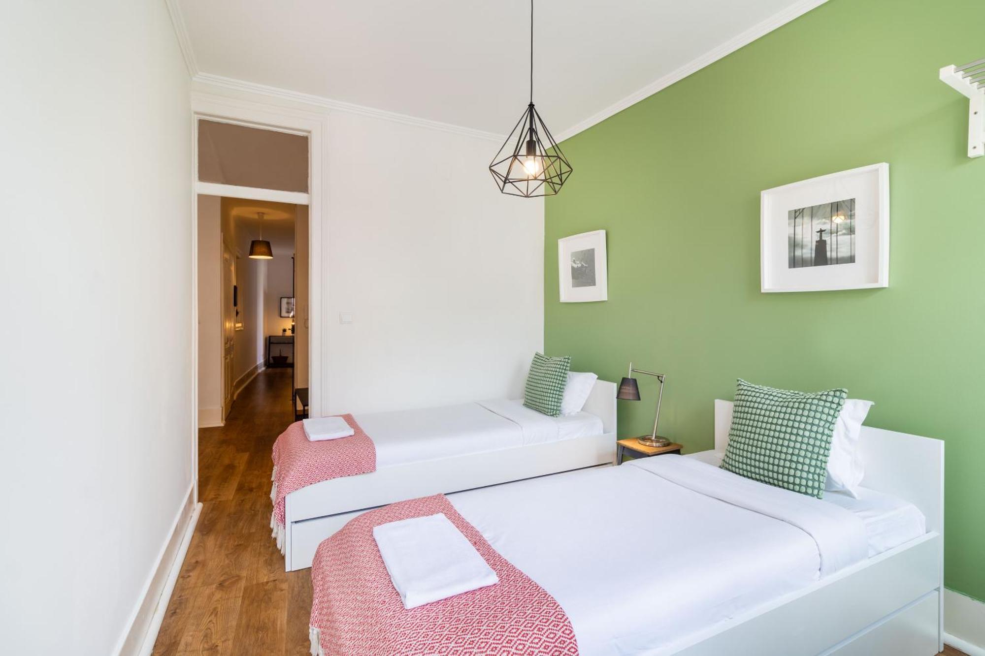 Restauradores By Central Hill Apartments Лиссабон Экстерьер фото