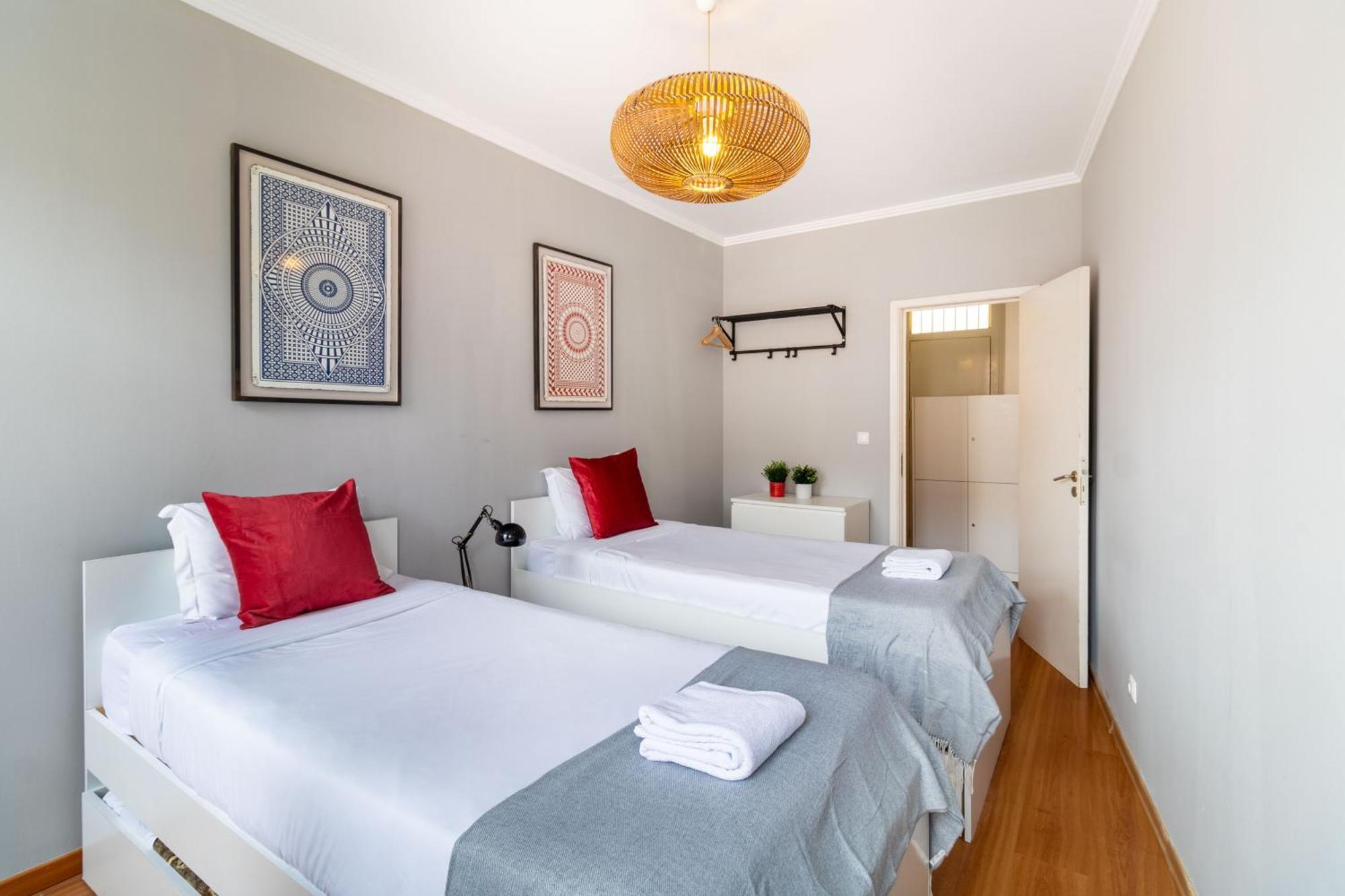 Restauradores By Central Hill Apartments Лиссабон Экстерьер фото